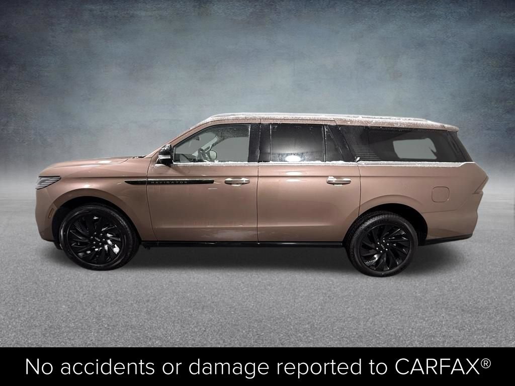 New 2025 Lincoln Navigator L Black Label AWD/4WD image 3