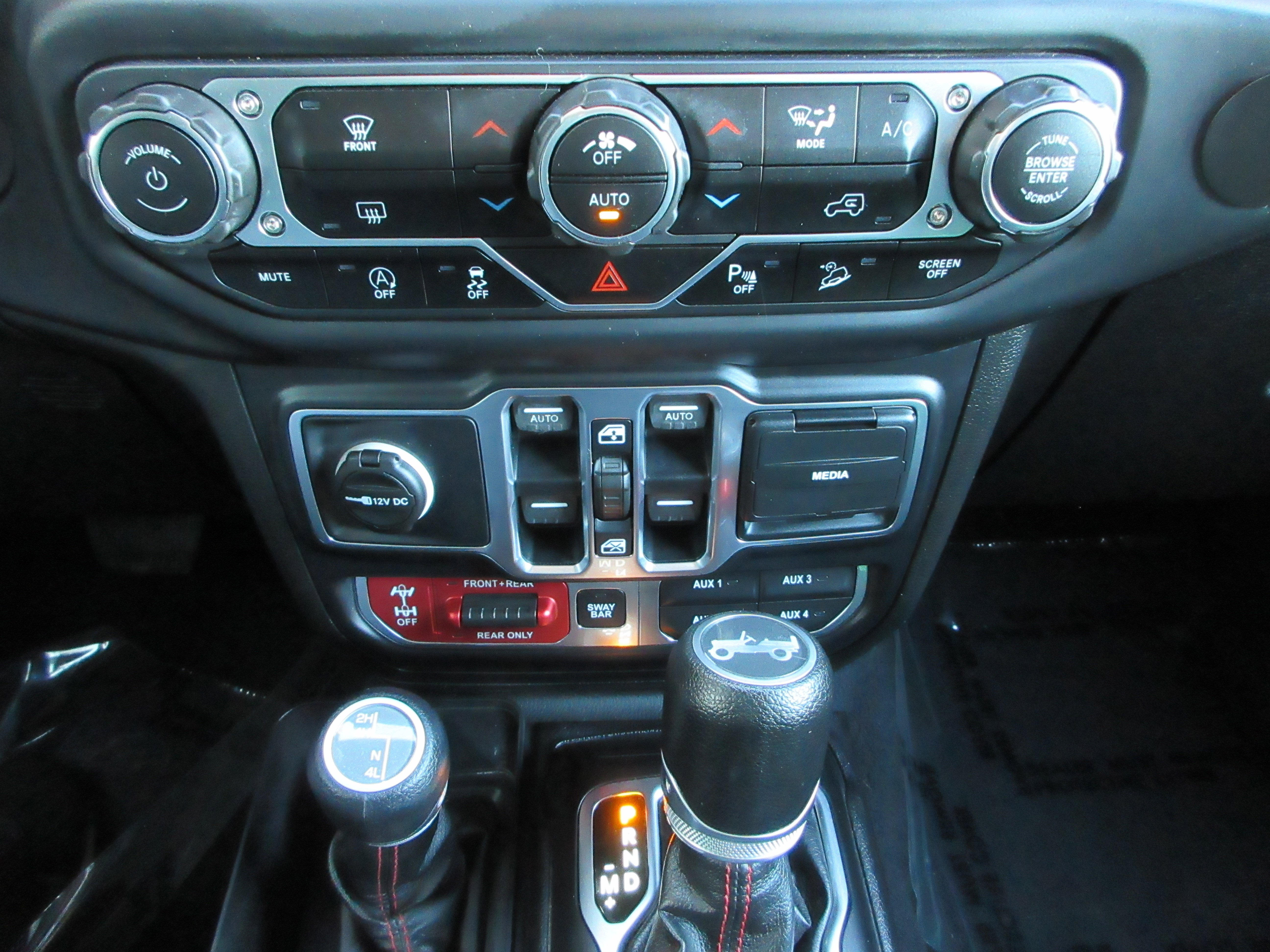 Used 2018 Jeep Wrangler Unlimited Rubicon image 45