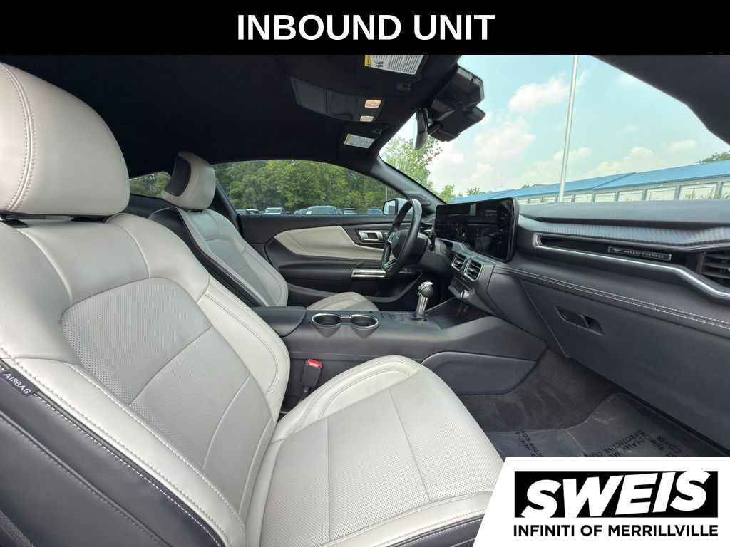Used 2025 Ford Mustang Premium RWD image 11