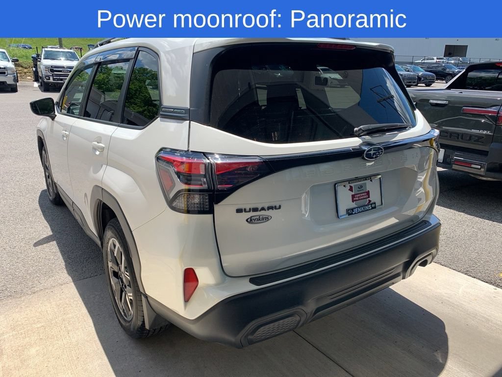 Certified 2025 Subaru Forester Premium AWD/4WD image 9