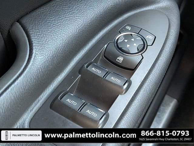 Used 2018 Lincoln MKT AWD w/ Technology Package image 26