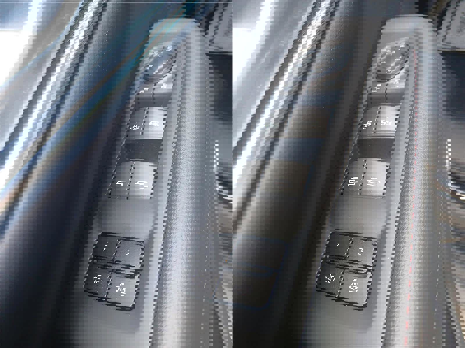 Used 2022 Chevrolet Tahoe RST w/ Luxury Package AWD/4WD image 25