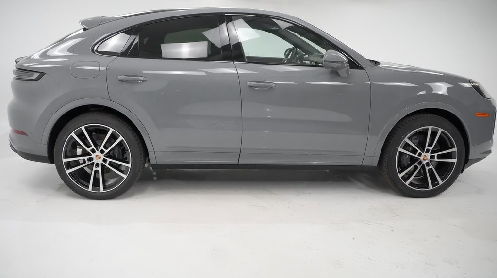 New 2025 Porsche Cayenne Coupe image 9