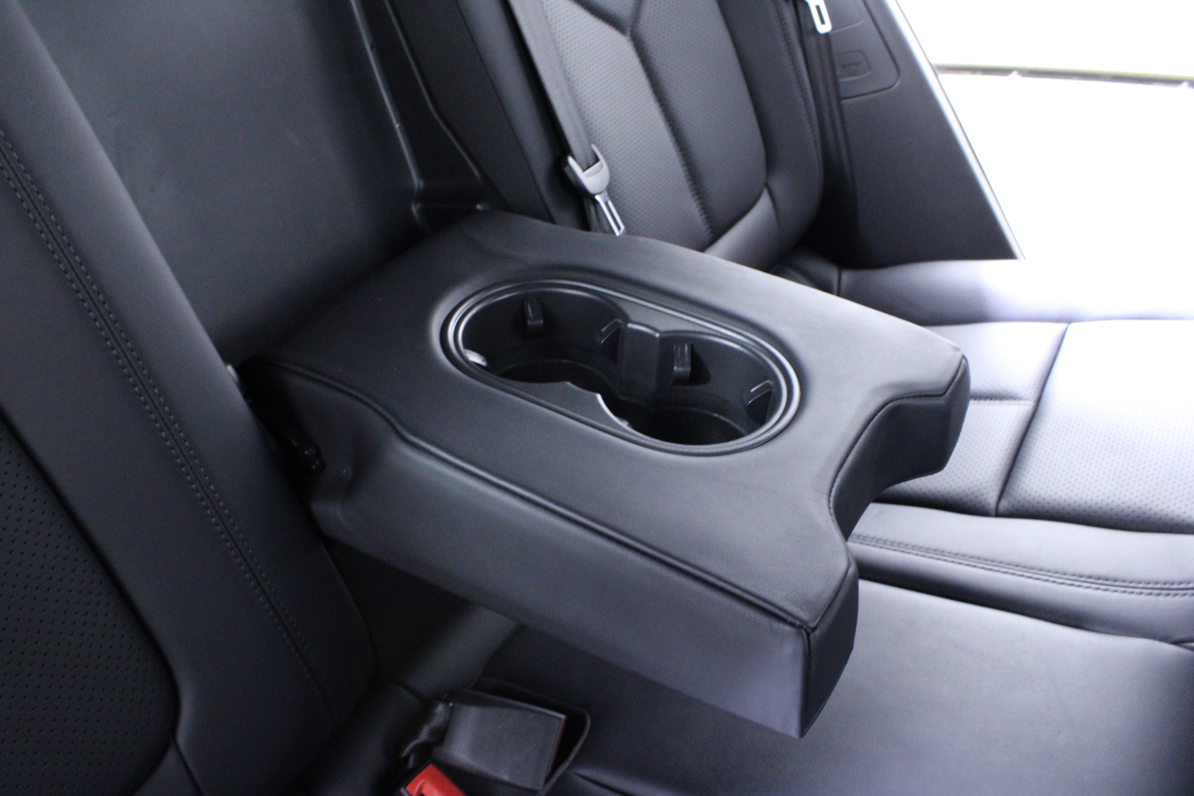 Used 2020 Porsche Macan image 15