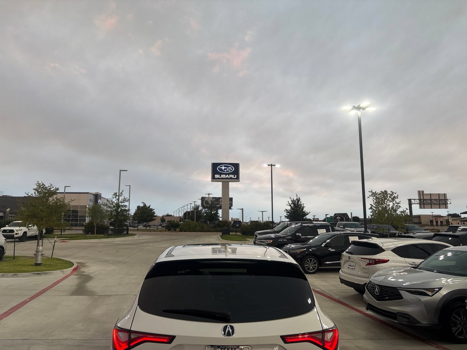 Used 2023 Acura MDX w/ Technology Package FWD image 6