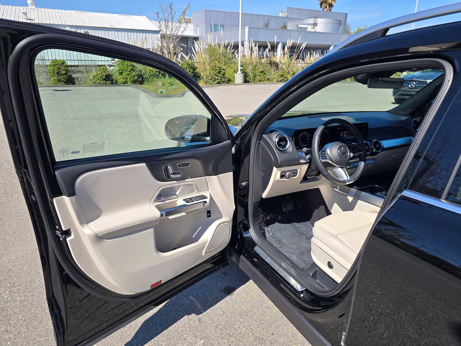 Used 2026 Mercedes-Benz GLB 250 image 21