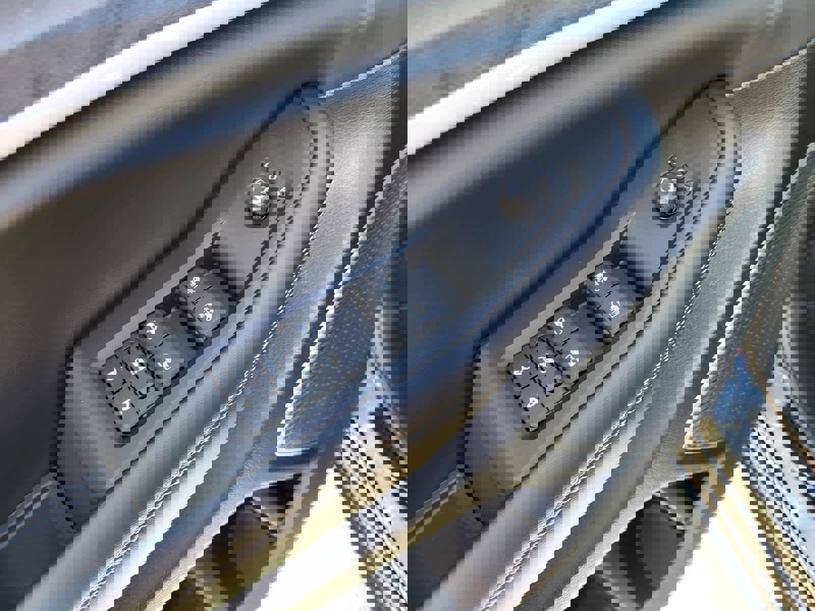 New 2025 Jeep Grand Cherokee L Limited w/ Black Appearance Package image 16