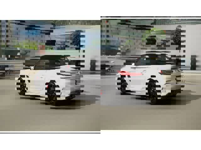 New 2026 BMW Z4 M40i w/ Premium Package image 2