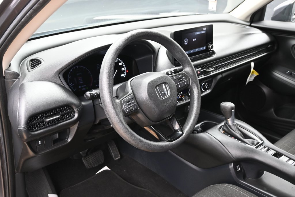 Used 2023 Honda HR-V LX image 17