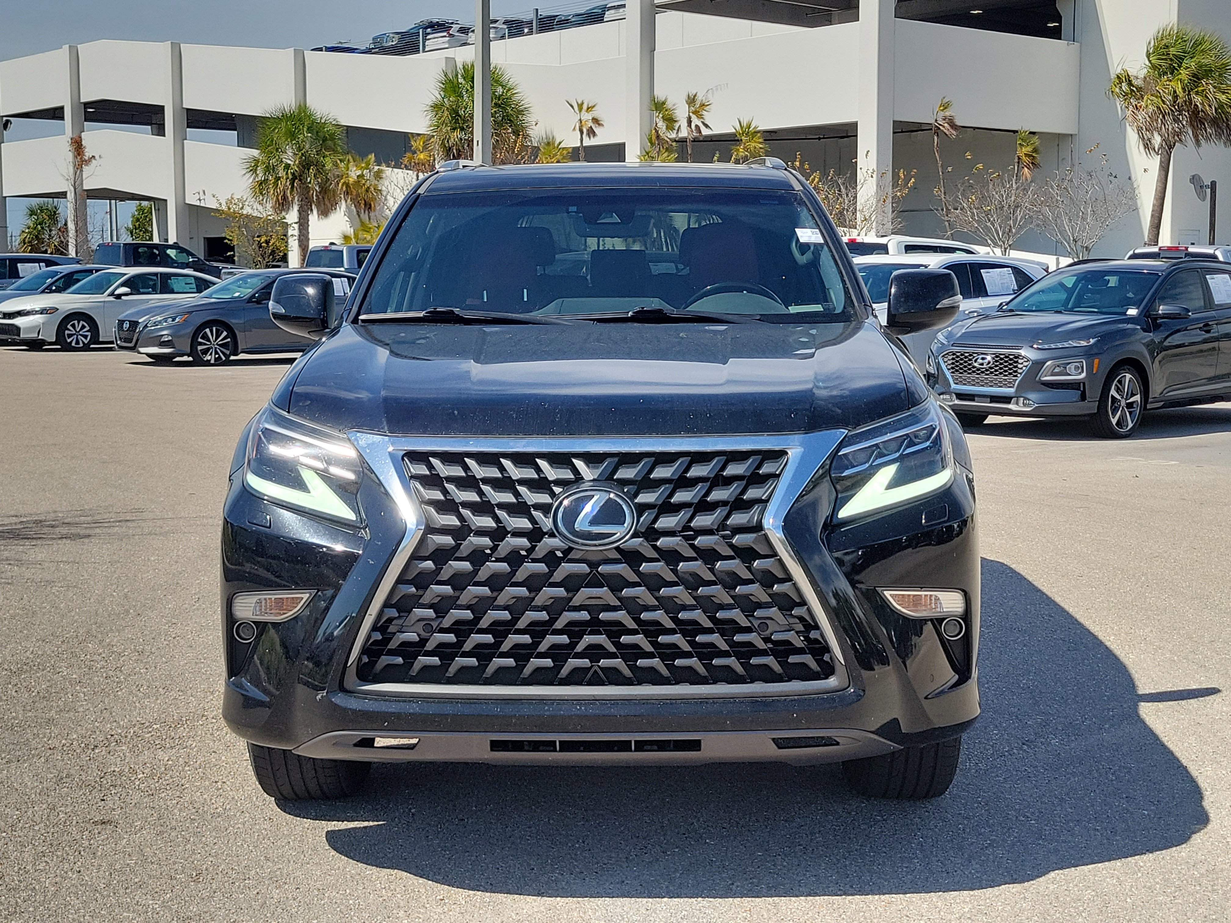 Used 2021 Lexus GX 460 Premium w/ Premium Package image 2