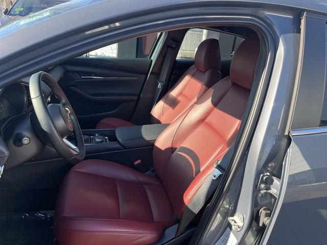 Certified 2025 MAZDA MAZDA3 Carbon w/ Appearance Package image 11