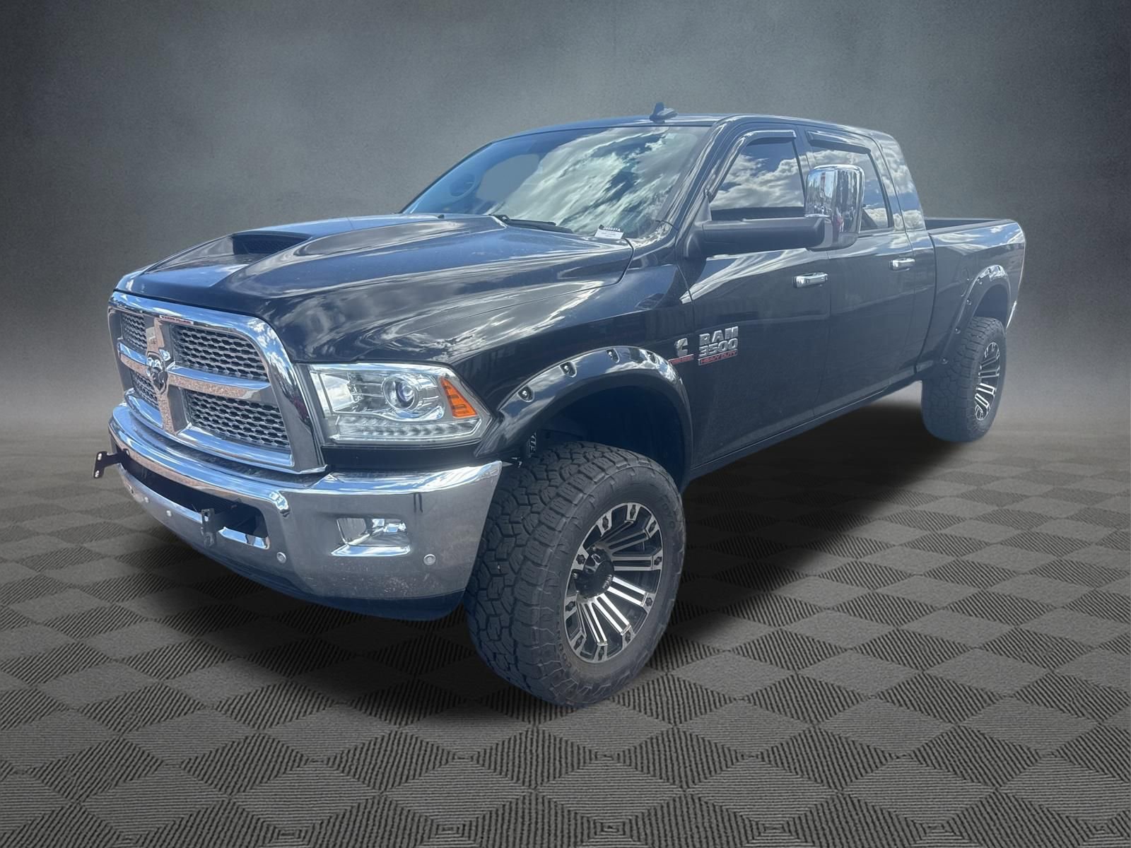 Used 2016 RAM 3500 Laramie image 7