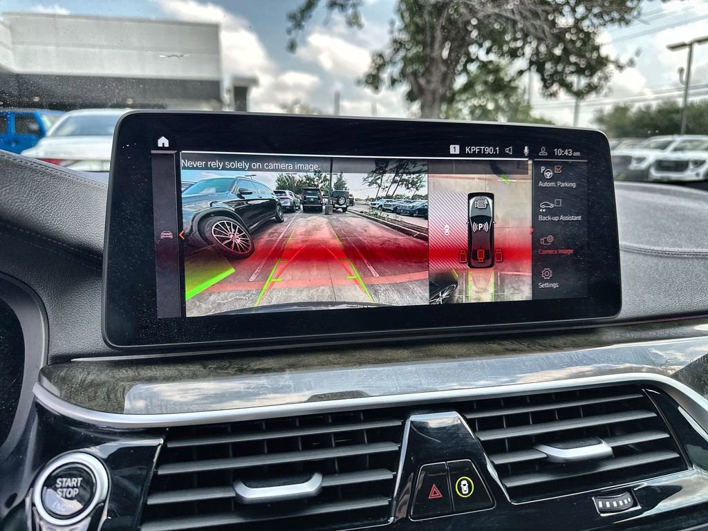 Used 2023 BMW M550i xDrive w/ Executive Package image 29