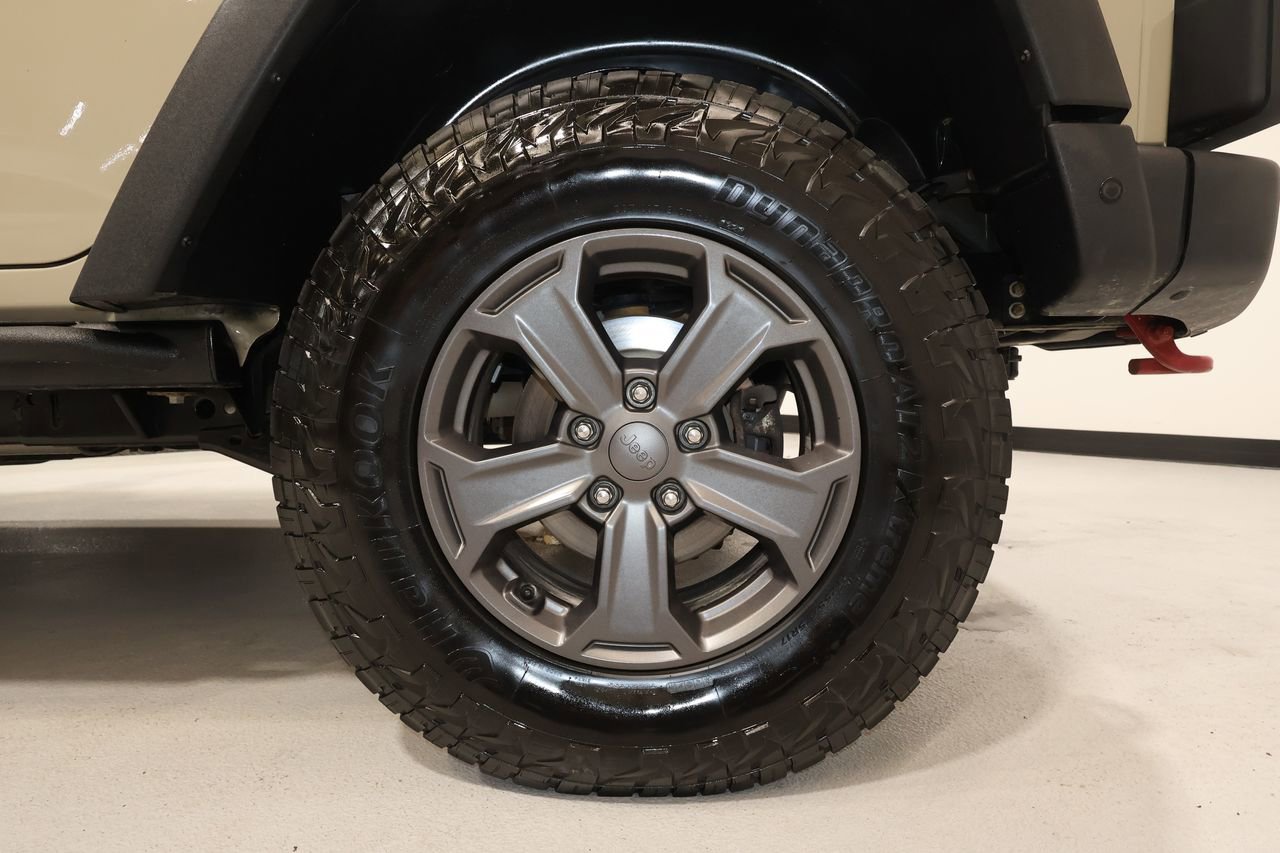 Used 2017 Jeep Wrangler Unlimited Rubicon image 31