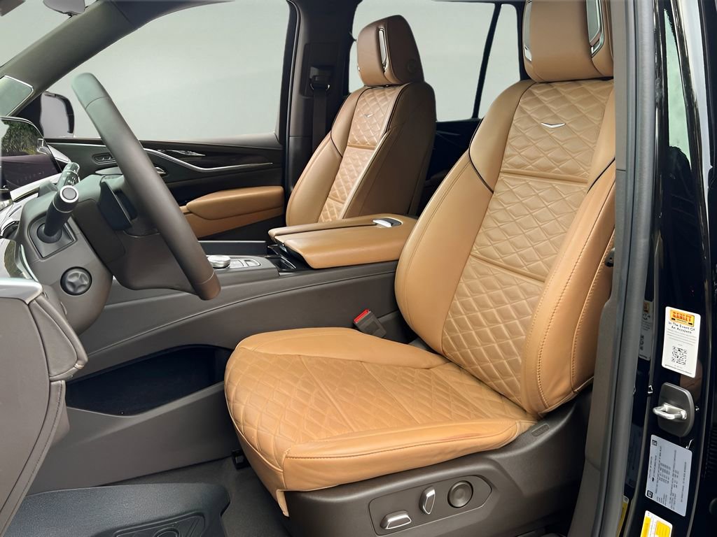 Used 2022 Cadillac Escalade Premium Luxury w/ Performance Package AWD/4WD image 11