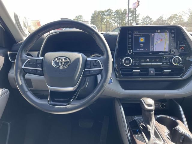Used 2022 Toyota Highlander Limited image 11