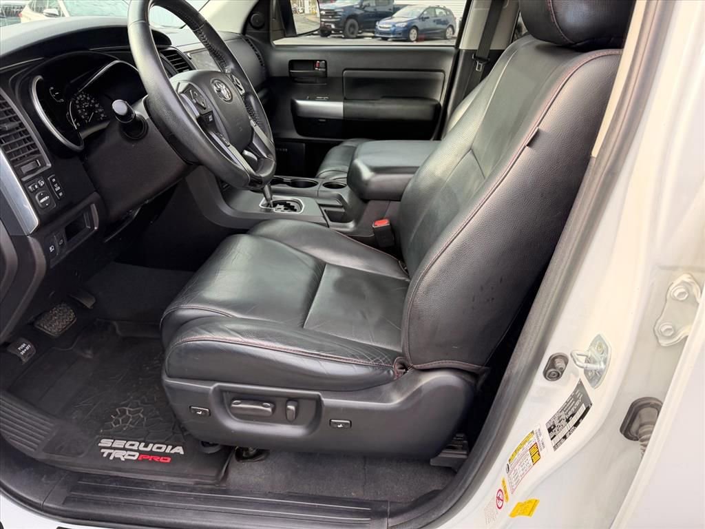 Used 2020 Toyota Sequoia TRD Pro AWD/4WD image 13