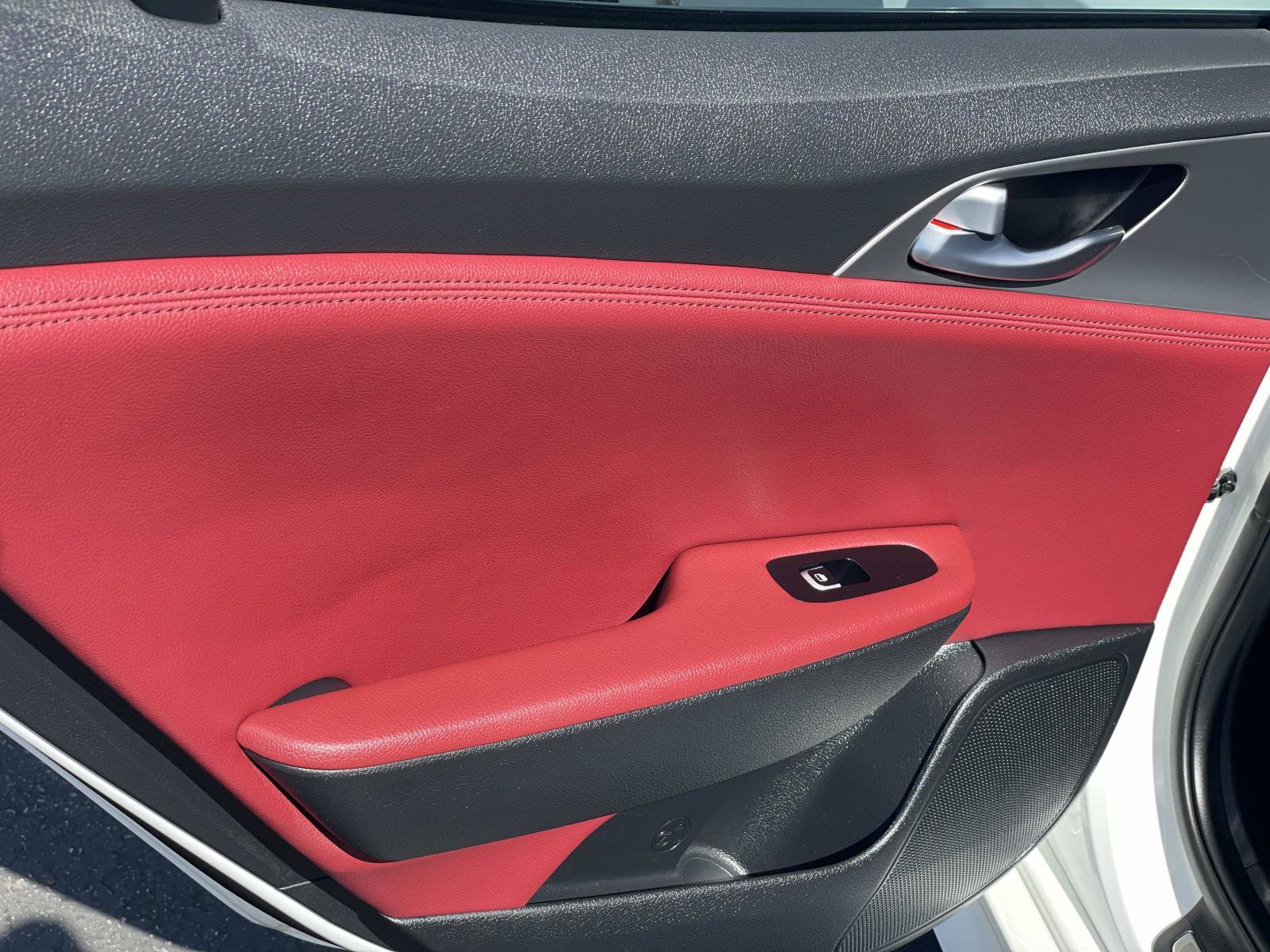 Used 2020 Kia Stinger GT image 23