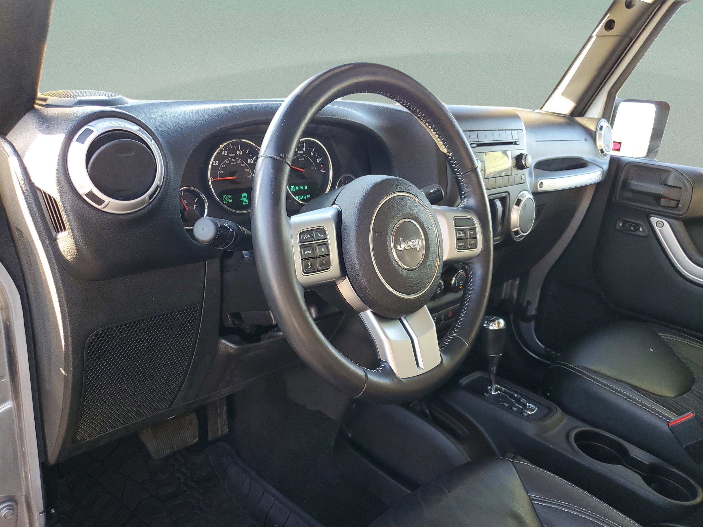 Used 2015 Jeep Wrangler Freedom Edition image 15