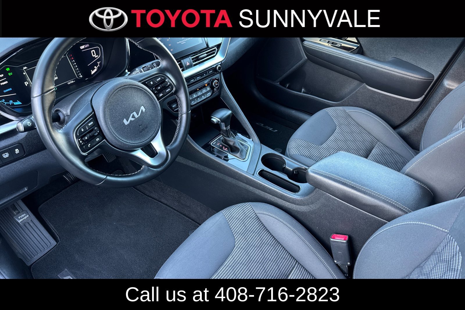 Used 2022 Kia Niro LXS w/ Digital Cluster Package FWD image 10