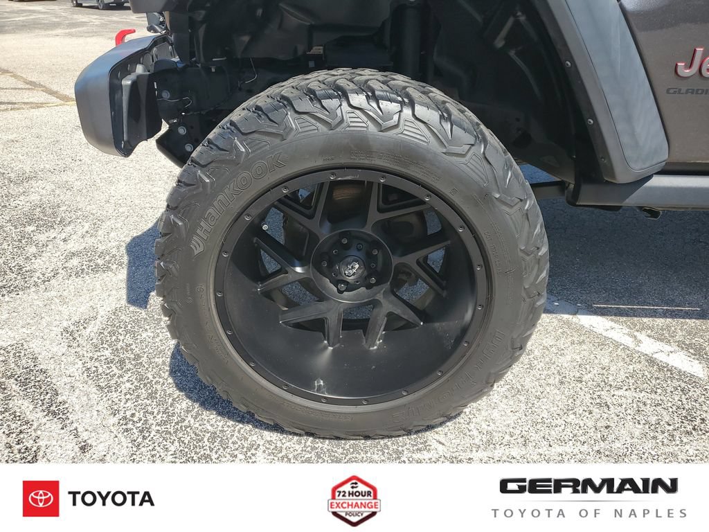 Used 2023 Jeep Gladiator Rubicon AWD/4WD image 14
