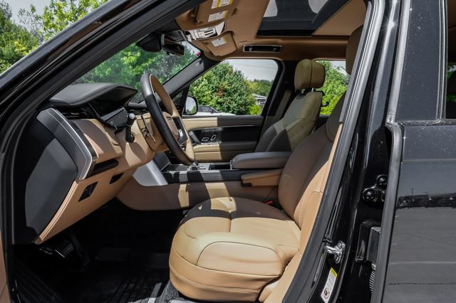 New 2026 Land Rover Range Rover SE AWD/4WD image 4