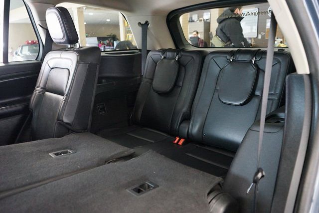 Used 2021 Lincoln Aviator Reserve AWD/4WD image 16