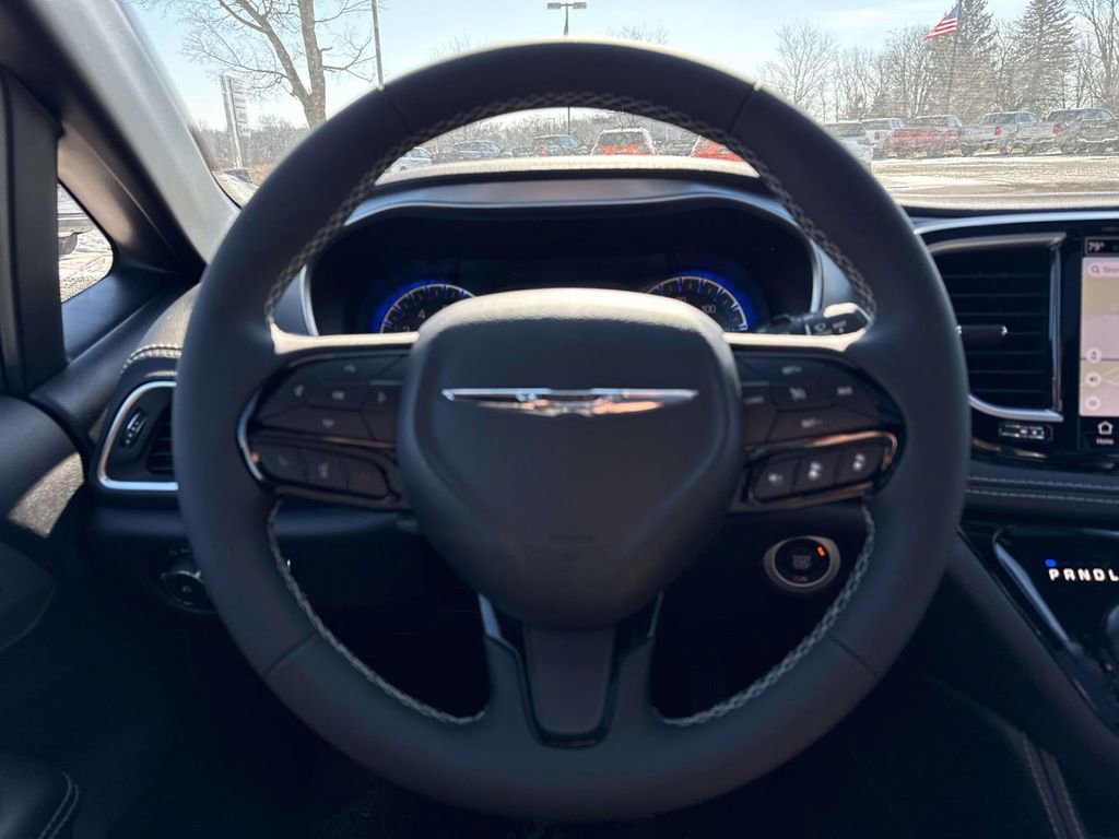 New 2026 Chrysler Pacifica Limited w/ S Appearance Package image 18
