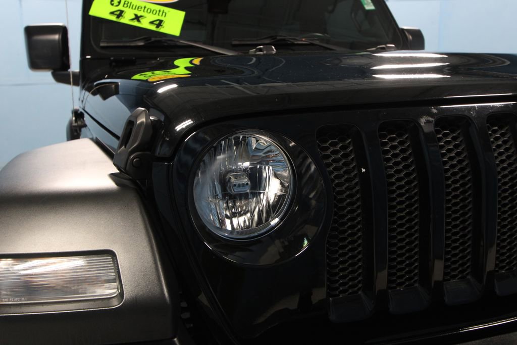 Used 2021 Jeep Wrangler Sport S image 31