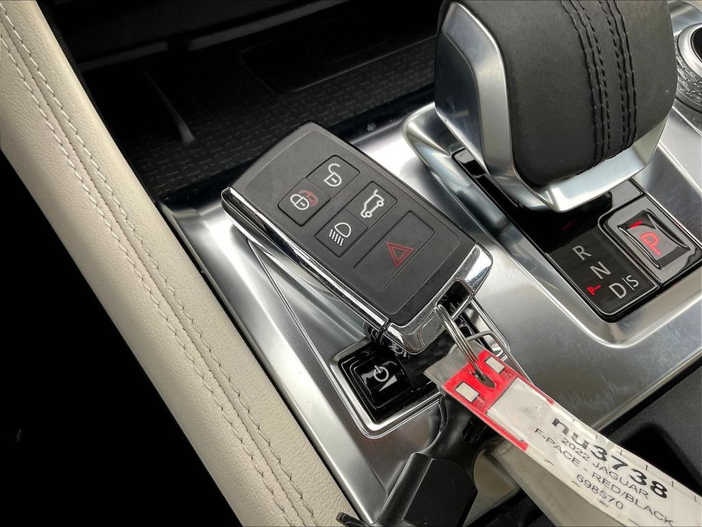 Used 2022 Jaguar F-PACE S AWD/4WD image 34