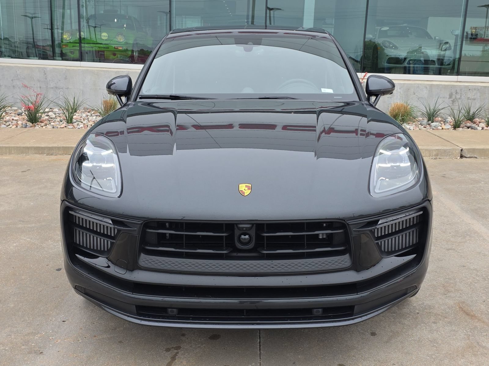 Certified 2026 Porsche Macan GTS AWD/4WD image 10