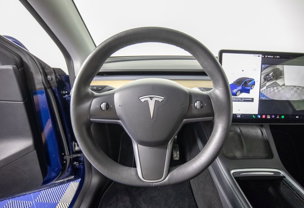 Used 2022 Tesla Model Y Long Range AWD/4WD image 19