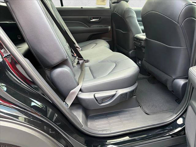 Used 2026 Toyota Grand Highlander FWD image 15