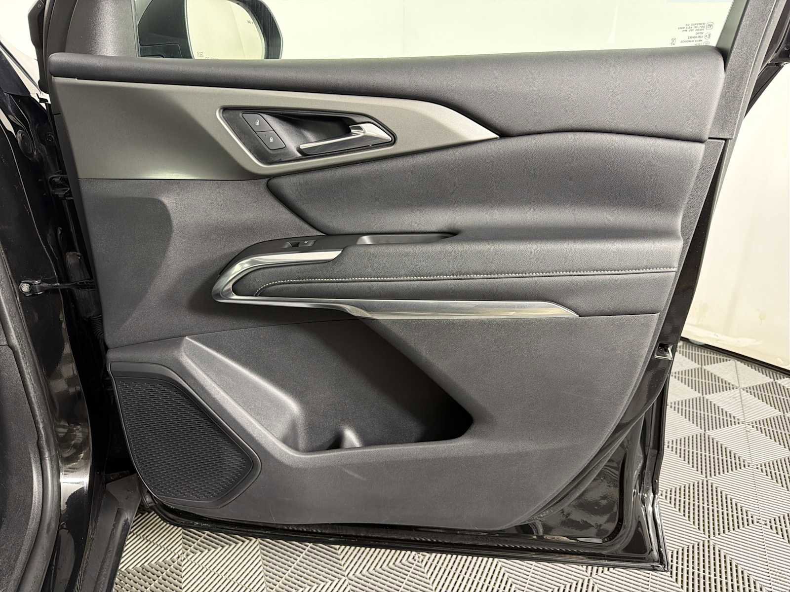 Certified 2024 Chevrolet Traverse LT image 12