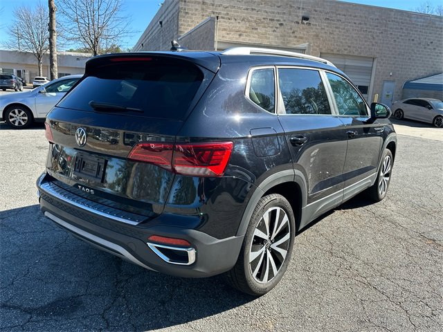 Used 2023 Volkswagen Taos SE image 7