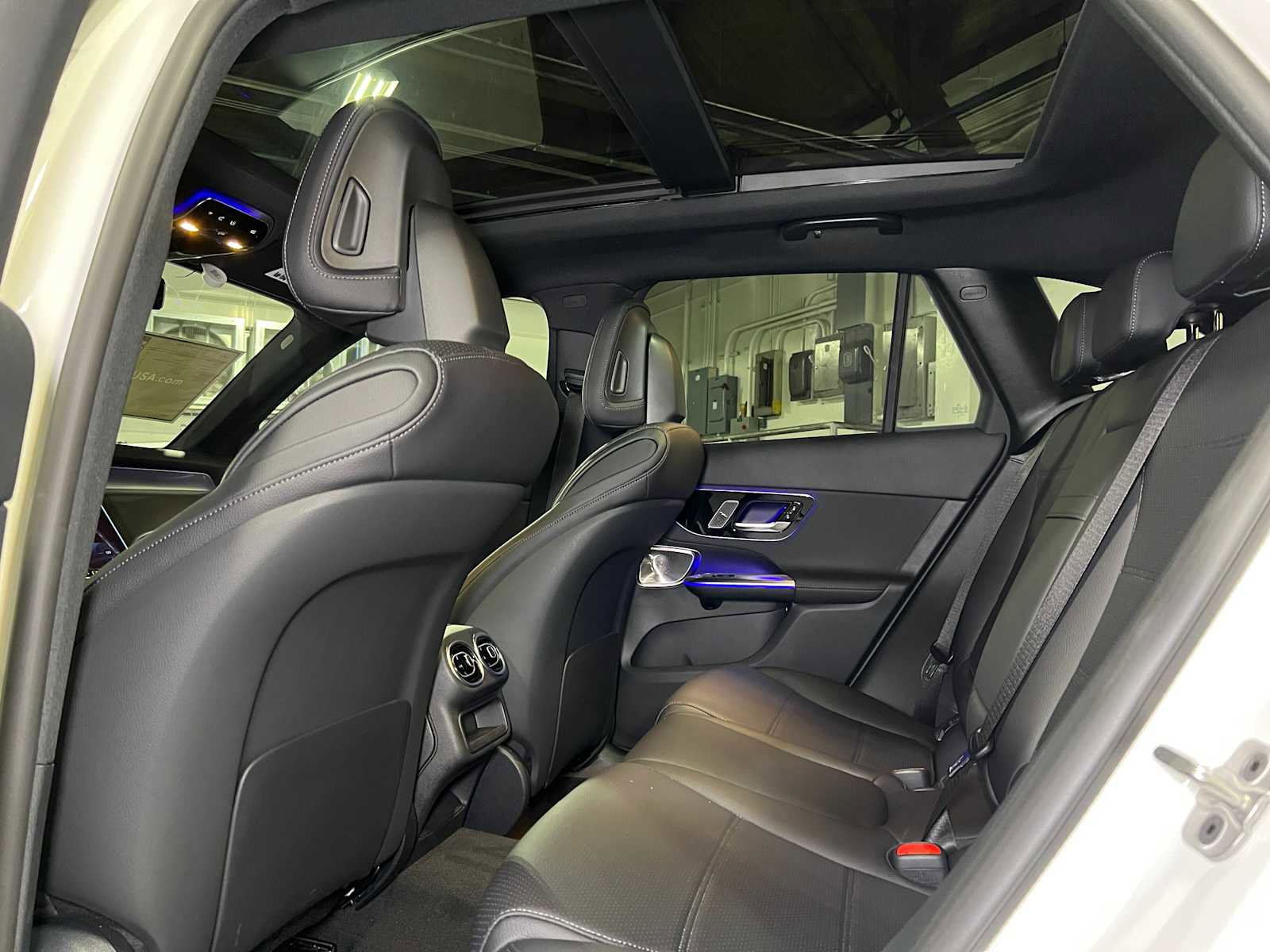 New 2025 Mercedes-Benz GLC 300 4MATIC image 17