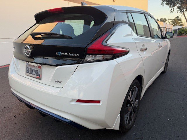 Used 2018 Nissan Leaf SV w/ SV Technology Package image 8