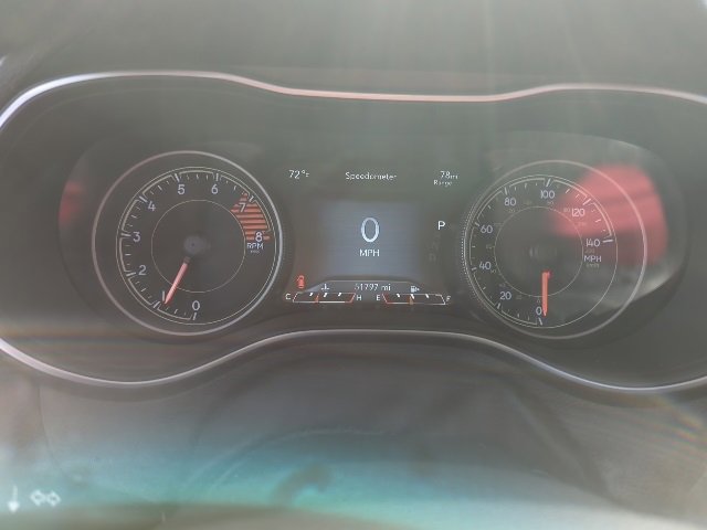 Used 2019 Jeep Cherokee Trailhawk w/ Cold Weather Group image 10