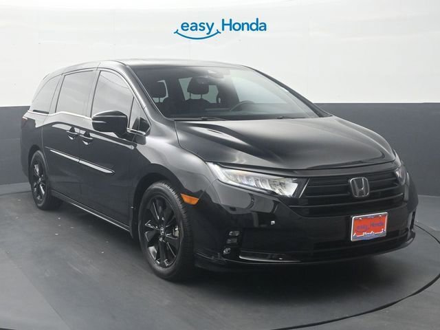 Used 2023 Honda Odyssey Sport image 2