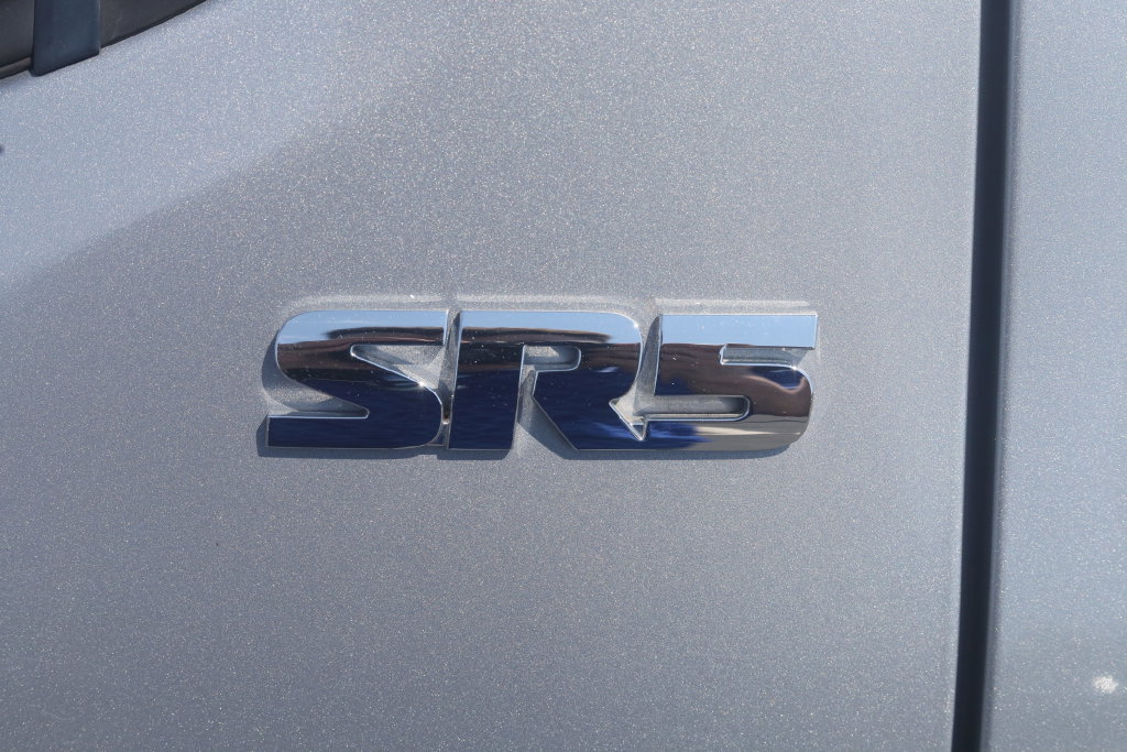 Certified 2021 Toyota Tacoma SR5 AWD/4WD image 24