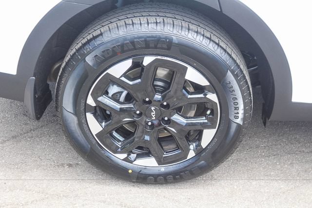 Used 2024 Kia Sorento S w/ Panoramic Sunroof Package AWD/4WD image 11