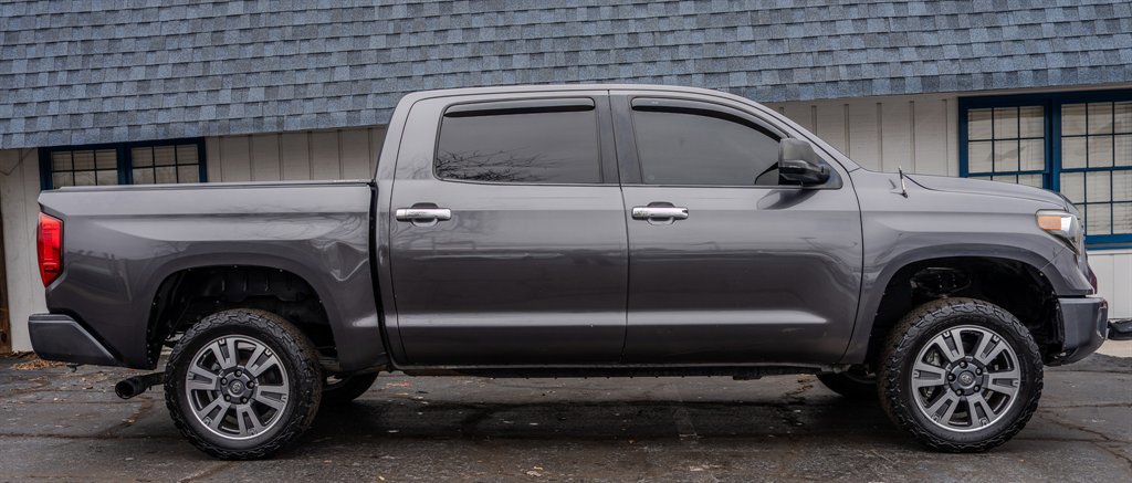 Used 2018 Toyota Tundra SR5 w/ SR5 Upgrade Package image 6