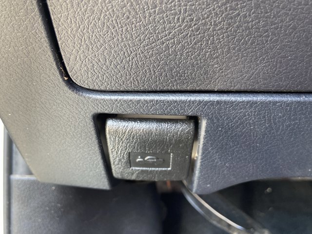 Used 2017 Toyota Avalon Touring image 46