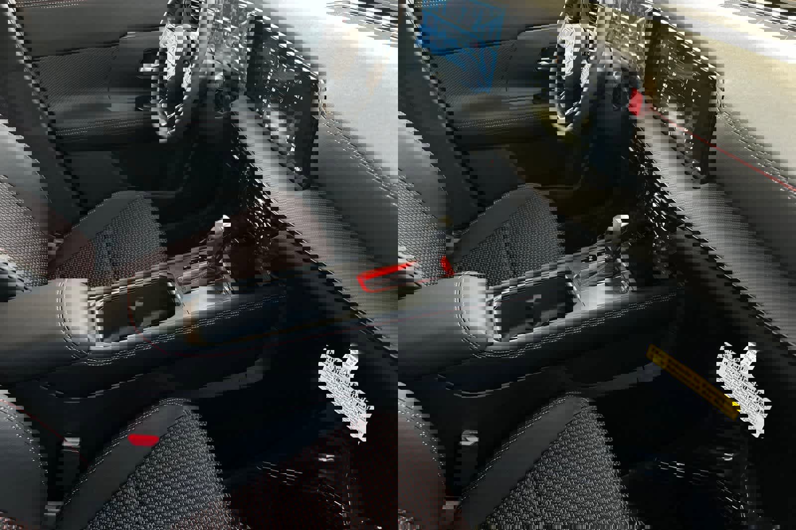 New 2026 Nissan Kicks SR w/ Illumination Package image 17