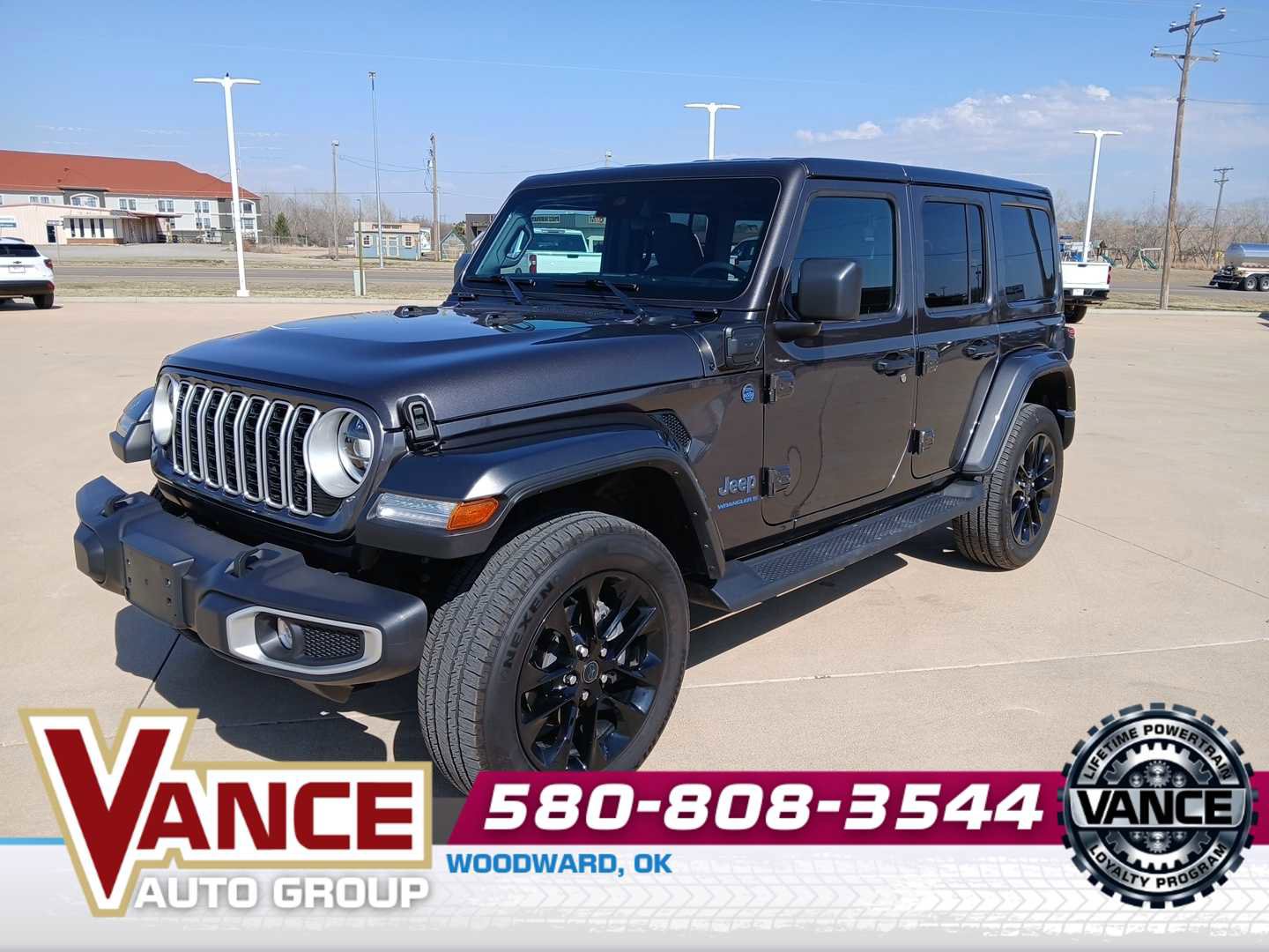 Used 2025 Jeep Wrangler Sahara image 1