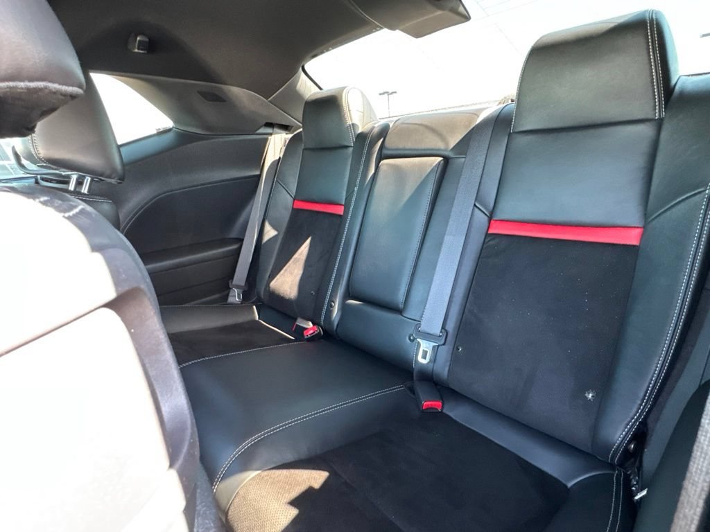 Used 2012 Dodge Challenger SRT8 RWD image 33