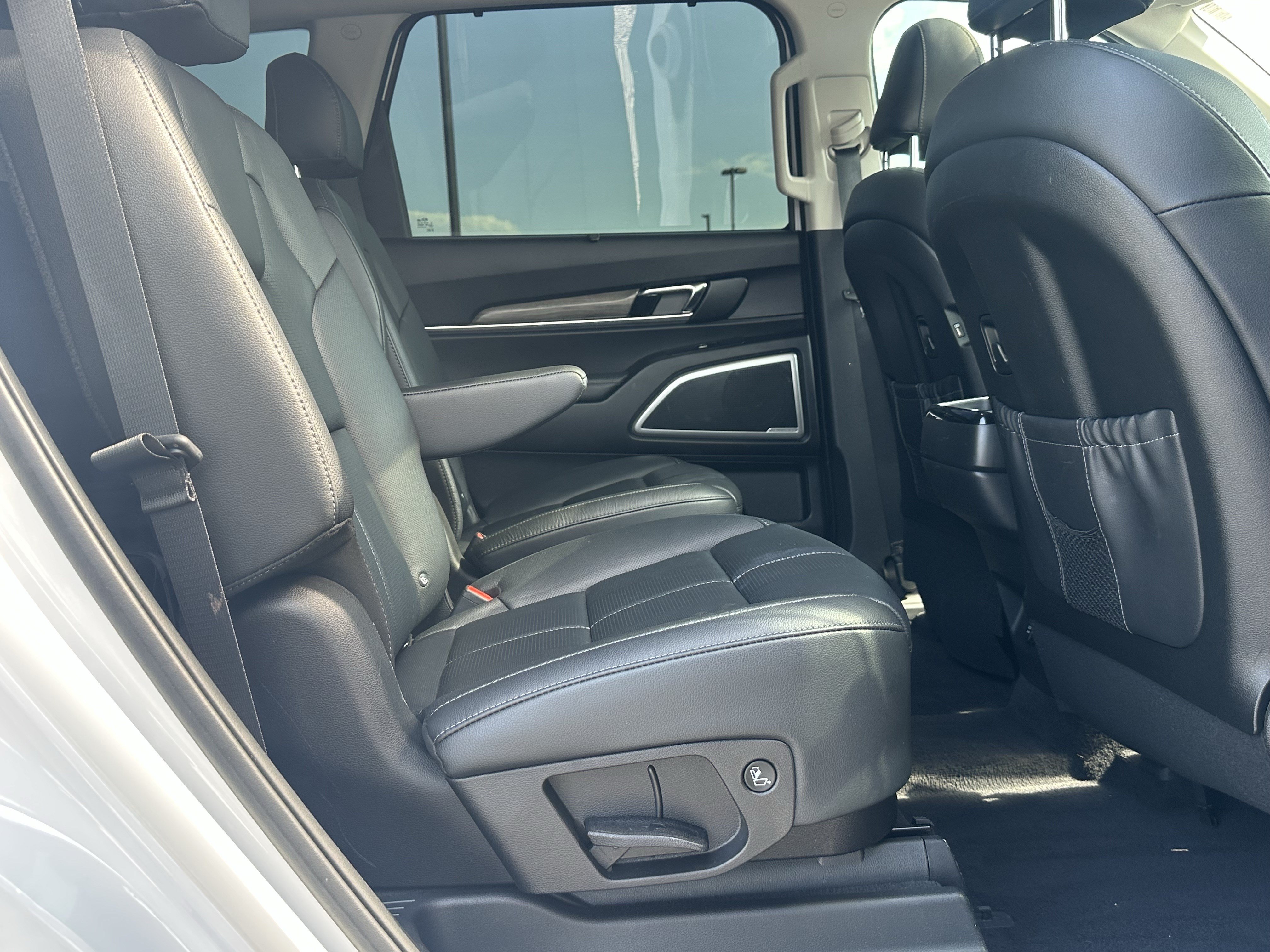 Used 2020 Kia Telluride EX w/ EX Premium Package FWD image 15