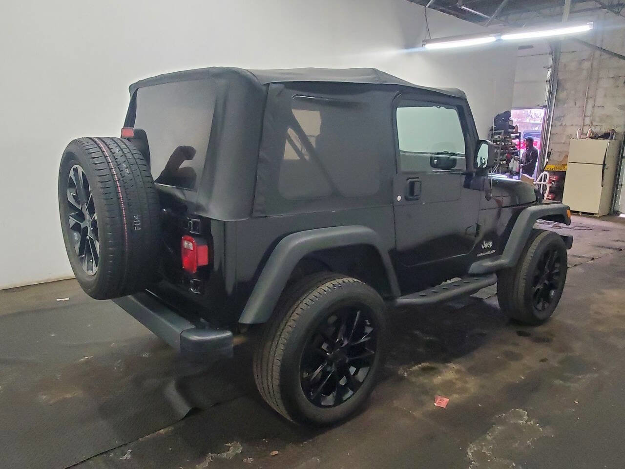 Used 2004 Jeep Wrangler SE image 7
