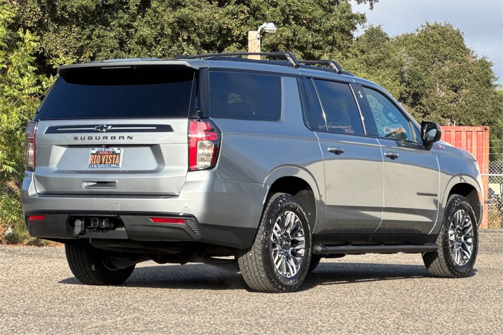 Used 2023 Chevrolet Suburban Z71 image 4
