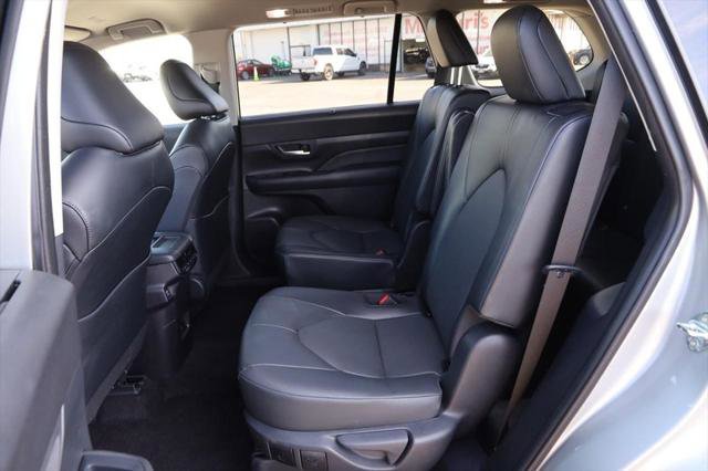 Certified 2025 Toyota Grand Highlander AWD image 10